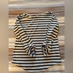 Loft Top 3/4 Sleeve Gray/White Stripe Size S